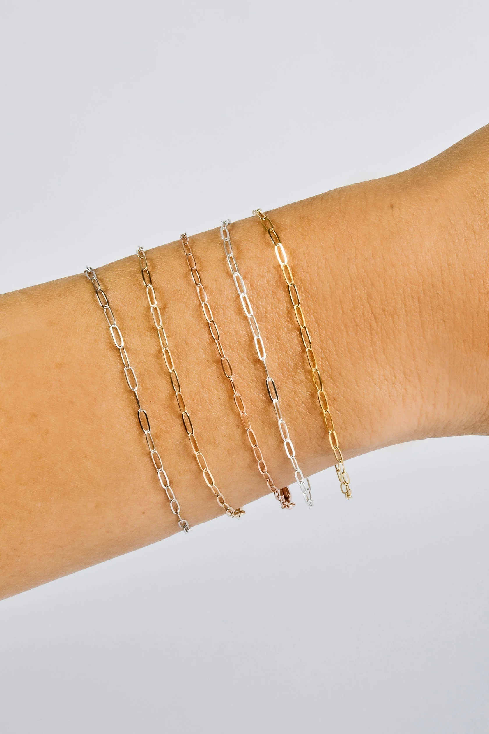 Dainty Paperclip Chain Bracelet - Image 4