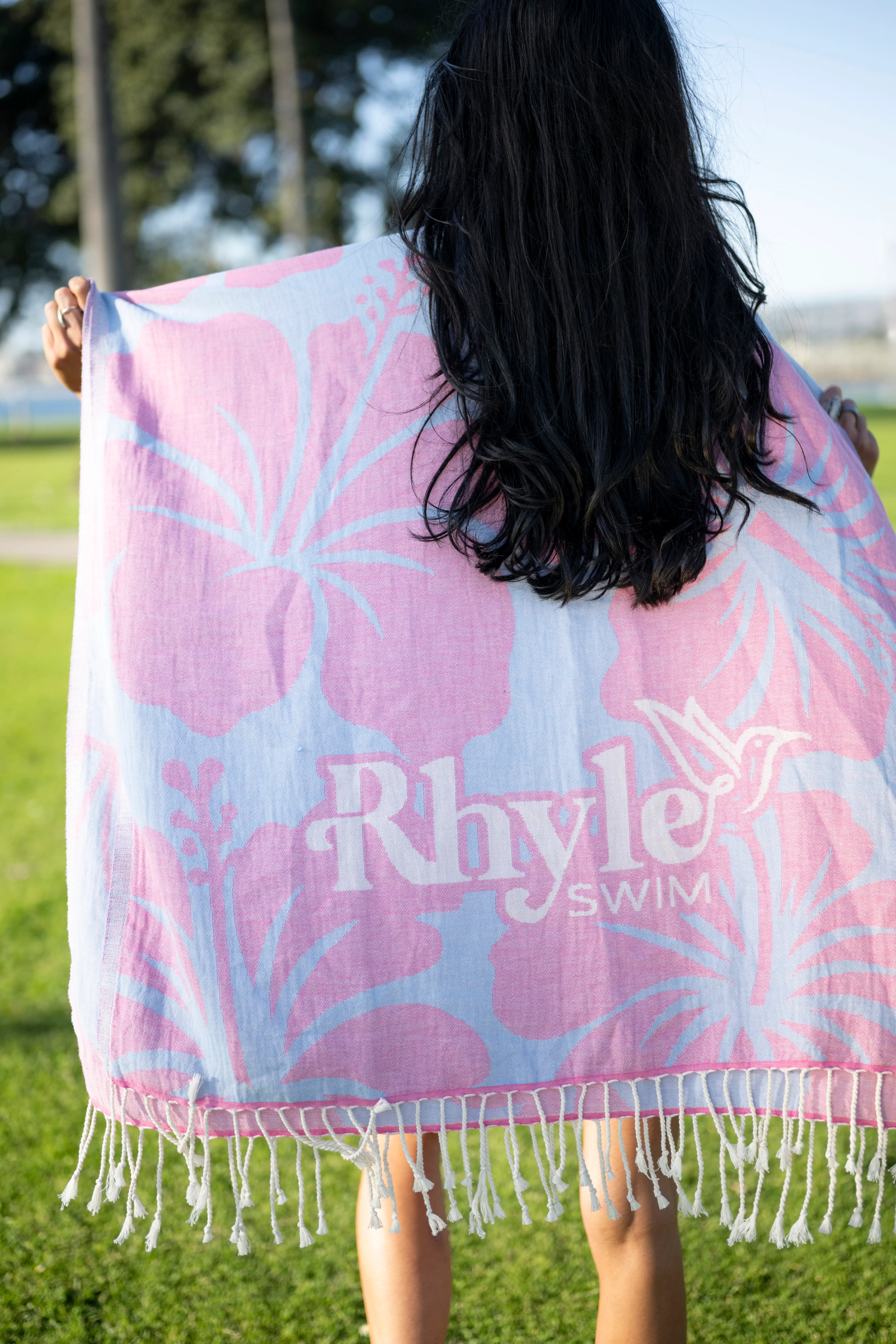 Hibiscus Rhyle Towel - Image 4